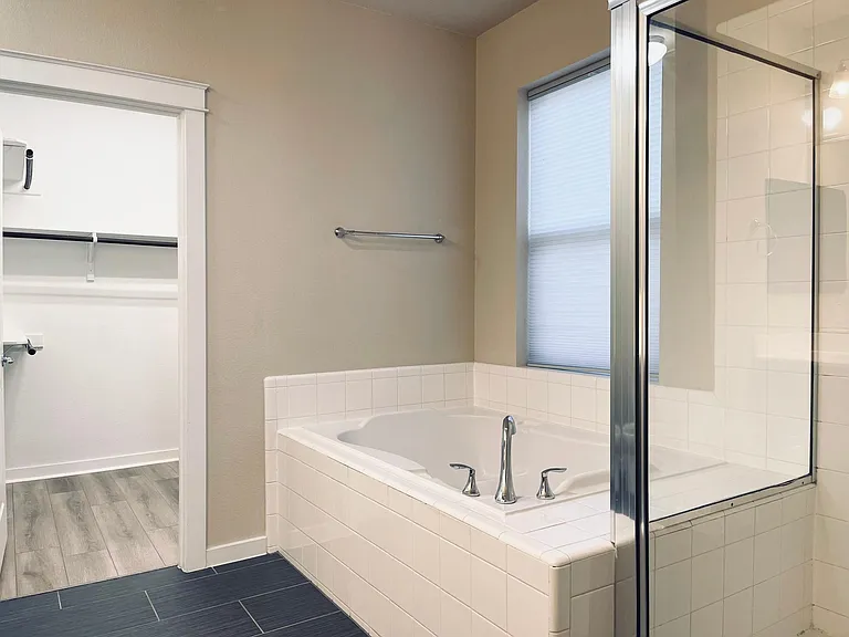 2229 Antone St — Photo 13