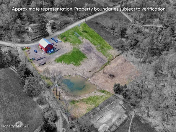 158 Cummings Rd, Dallas, PA 18612