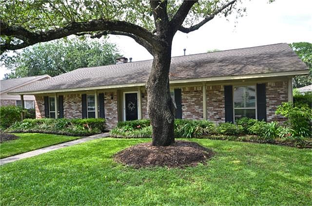 1st image of 6110 Queensloch Dr