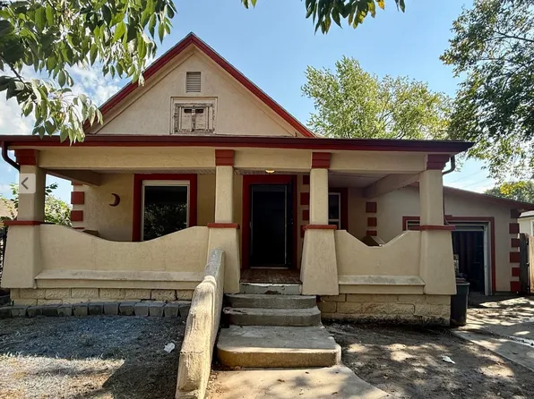 2012 N Wellington Pl, Wichita, KS 67203