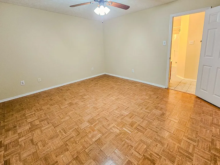 857 Ashley Michelle Ct — Photo 15