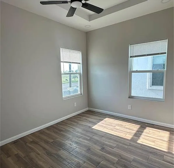 9211 N 59th Ln #3 — Photo 5