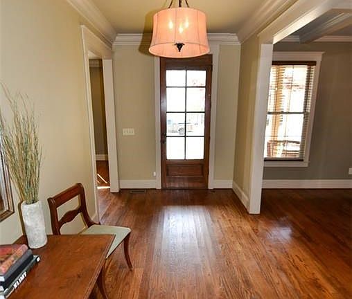 3rd image of 1709 Covington Rdg