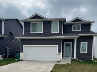 15140 Foxglove Ln, Urbandale, IA 50323