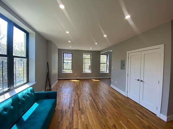 4th image of 363 Sumpter St APT 3A
