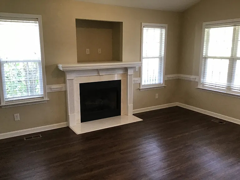 384 Axum Rd — Photo 5