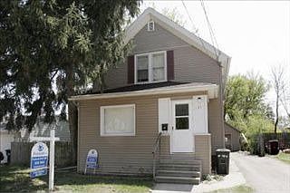 1st image of 135 W Pitman Ave