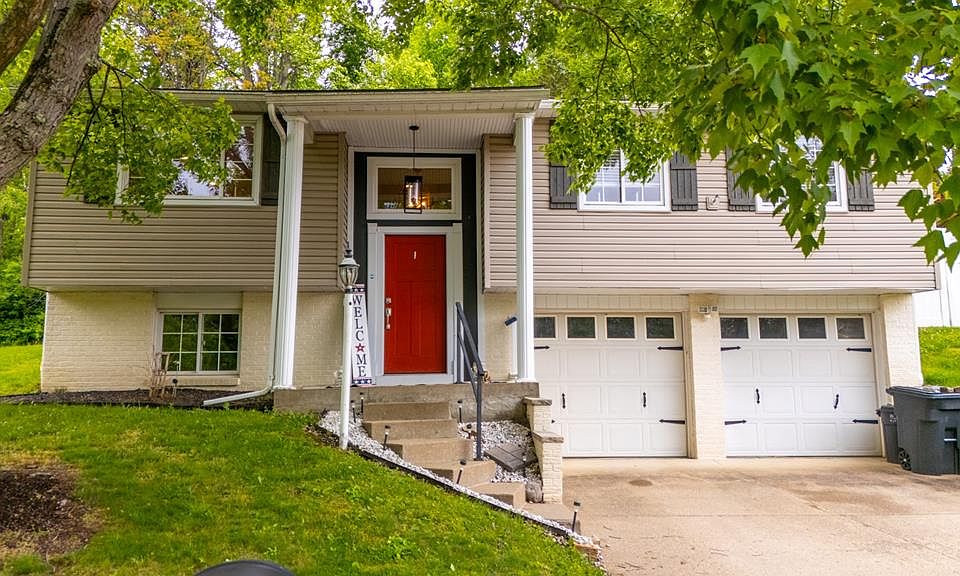 1st image of 322 West Cardinal Ave