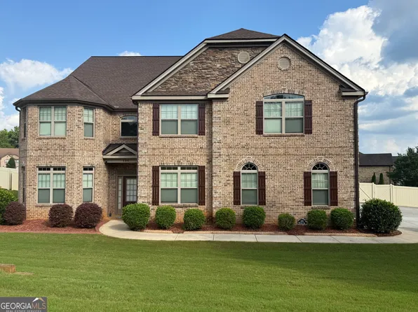 105 Waypoint Dr, Stockbridge, GA 30281
