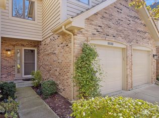 8539 Thistlewood Ct, Darien, IL 60561