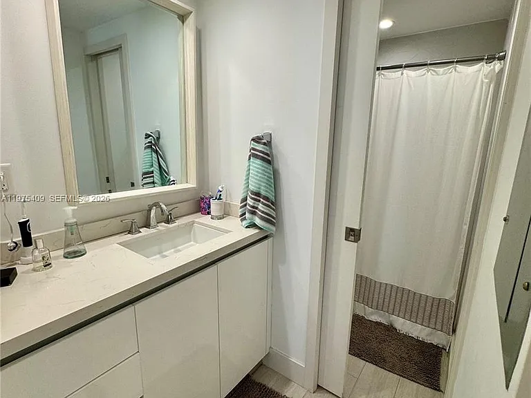 881 Ocean Dr — Photo 47