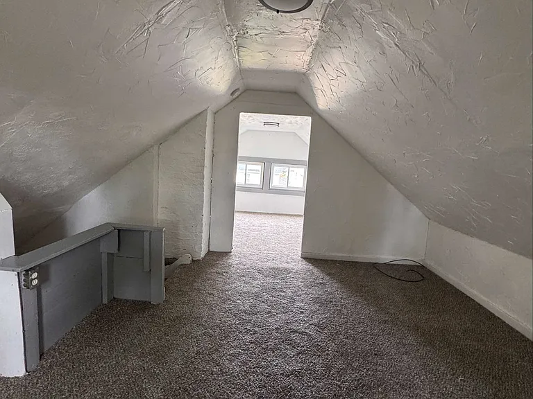 13500 Eaglesmere Ave — Photo 22