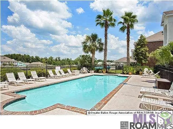 12430 River Highlands Dr Unit D, Saint Amant, LA 70774