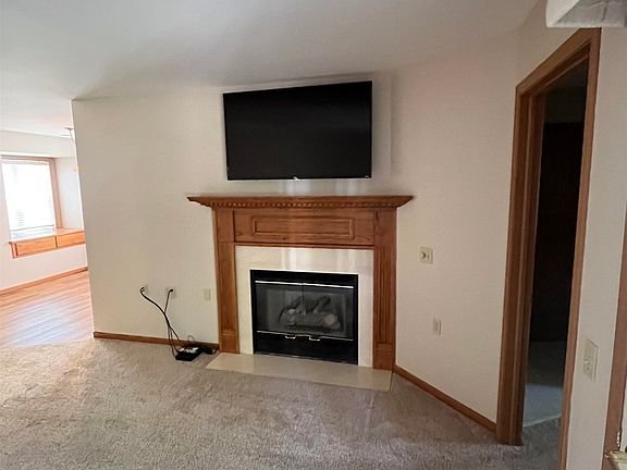 2nd image of 22 Pluim Dr