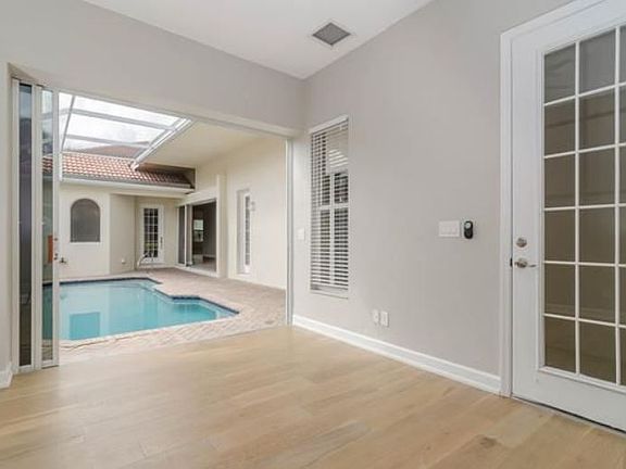 2nd image of 6125 Highwood Park Ln