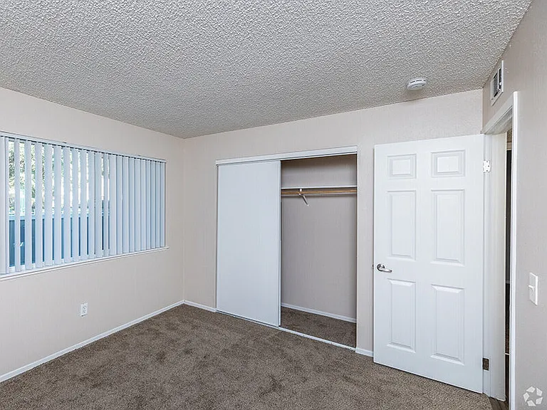 Peachwood Apartments — Photo 8