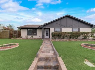 2100 Placid Dr, Carrollton, TX 75007