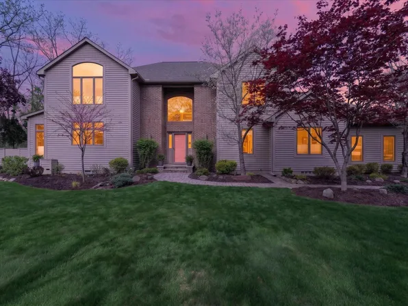 2525 Hickory Rd, Ann Arbor, MI 48103
