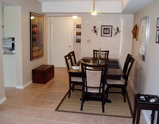 4th image of 5910 Morningstar Cir APT 302