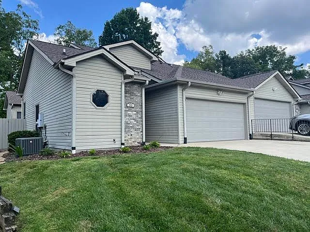 33 Tisha Ln