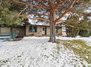 202 Clemans View Rd, Selah, WA 98942