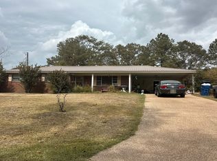 9058 Westwood Dr, Meridian, MS 39307