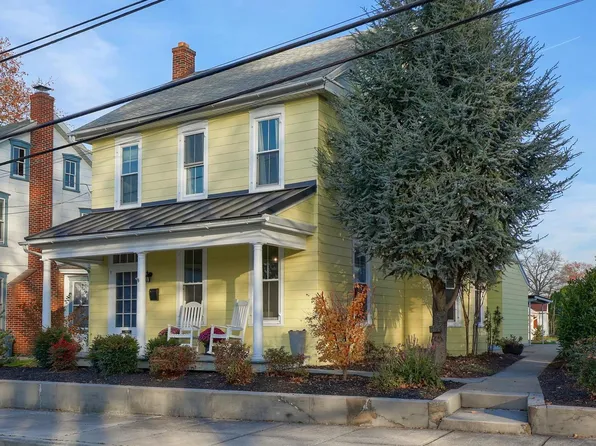 119 N Market St, Mount Joy, PA 17552