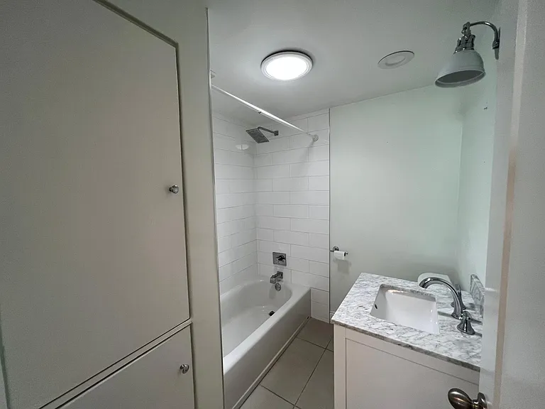 4105 W Azeele St — Photo 17