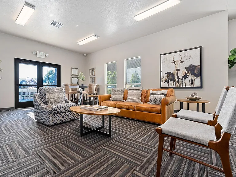 Aspen Creek Apartments — Photo 15