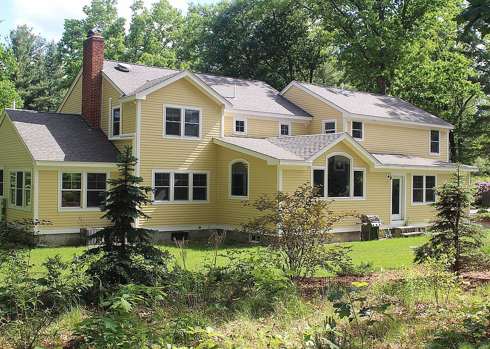 2nd image of 20 Fairhaven Rd