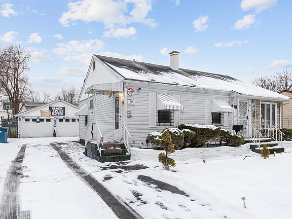 2nd image of 22425 Strassburg Ave
