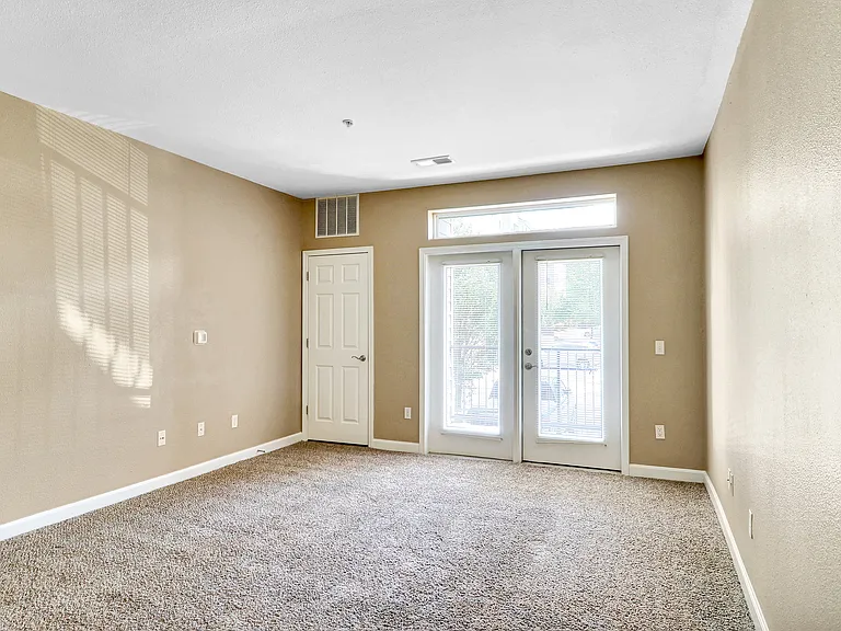 Mountain Ranch Apartments — Photo 21