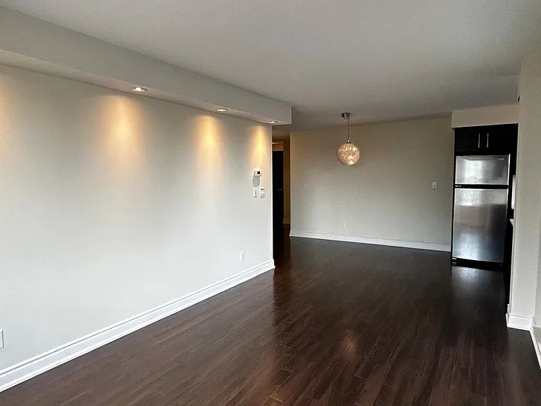 233 S Park Rd #611 — Photo 19