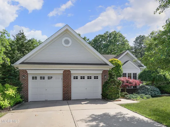 7 Oakhill Court, Jackson, NJ 08527