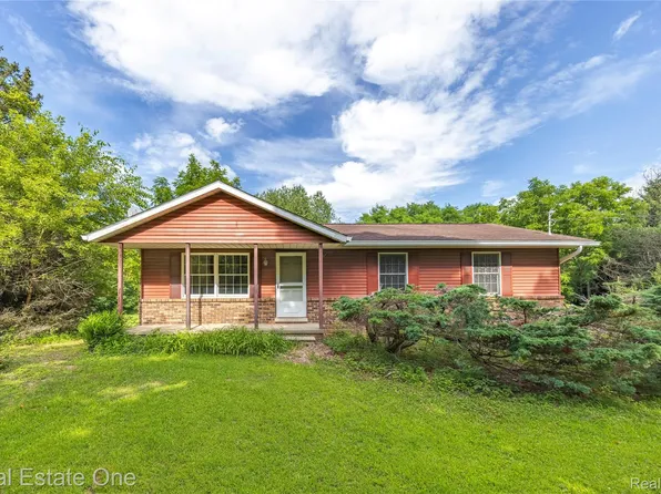 17240 Garvey Rd, Chelsea, MI 48118