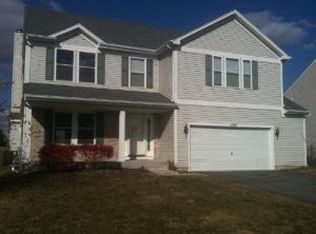 1058 Pattee Ave, Elburn, IL 60119