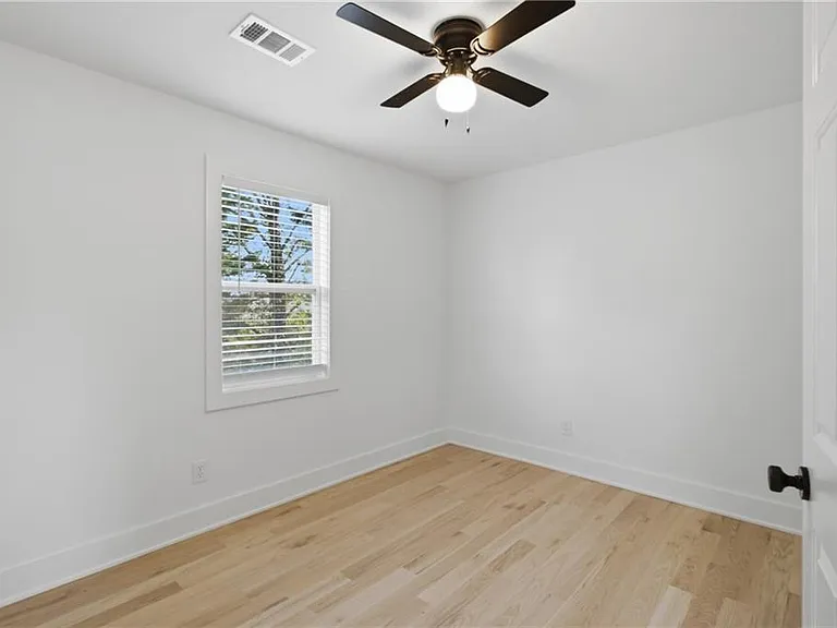 230 Pinebridge Ct — Photo 29