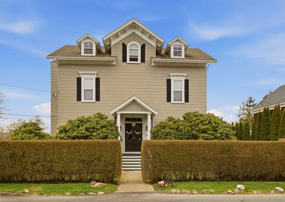 1st image of 95 Coggeshall Ave APT 4