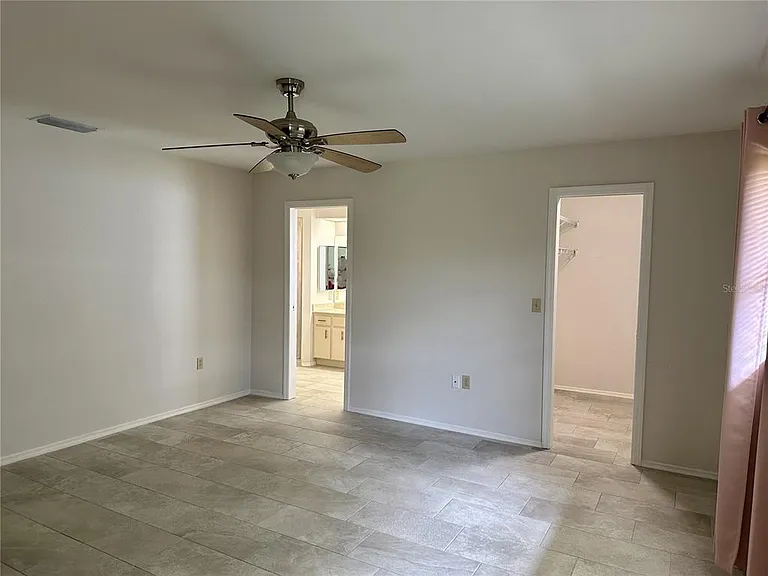 2193 Cork Oak St E — Photo 19