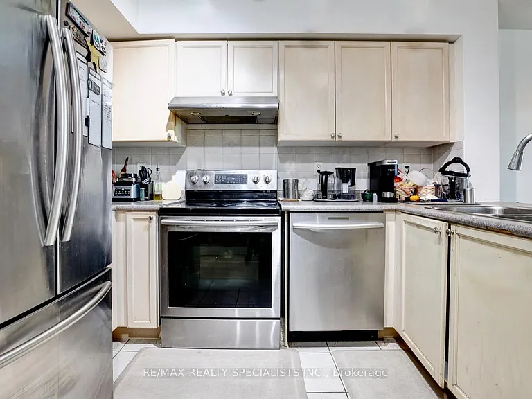 33 Elm Dr W #2108 — Photo 8