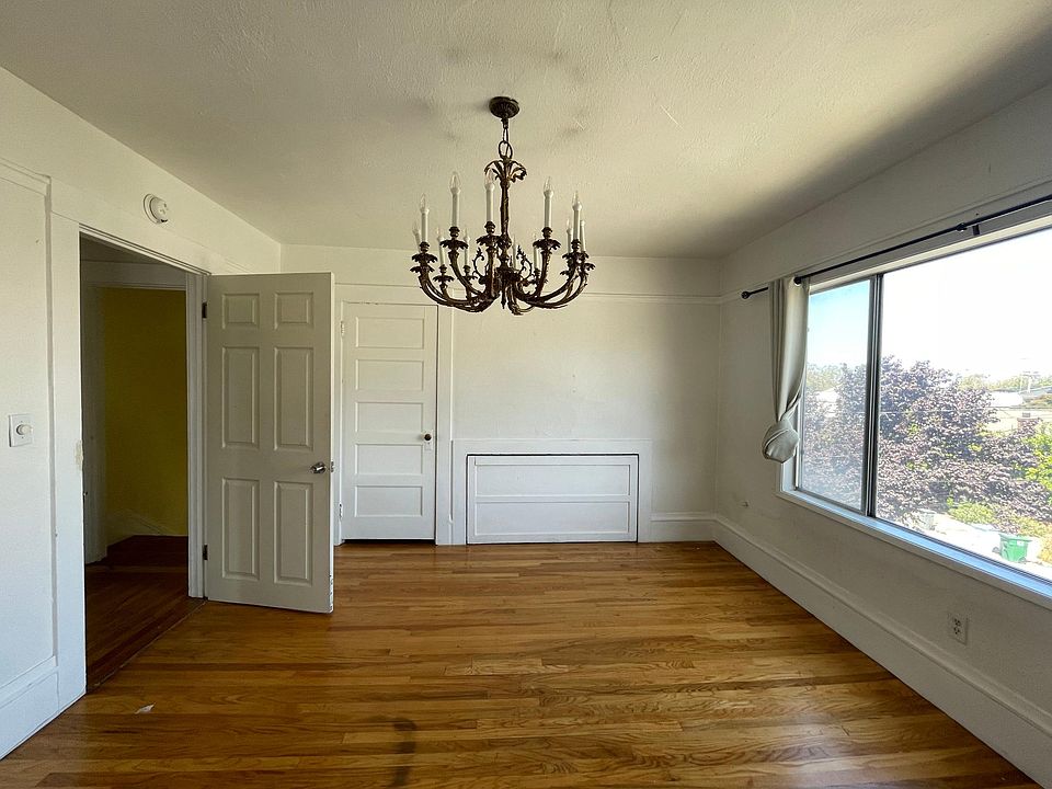 Bedroom 1 Front bdrm
