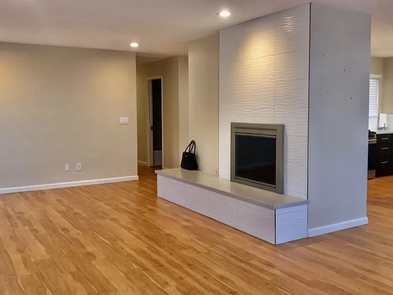 1229 Menlo Dr — Photo 5