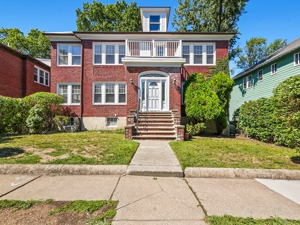 91 Verndale St, Brookline, MA 02446