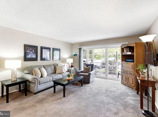 14 Cheverny Ct, Hamilton, NJ 08619