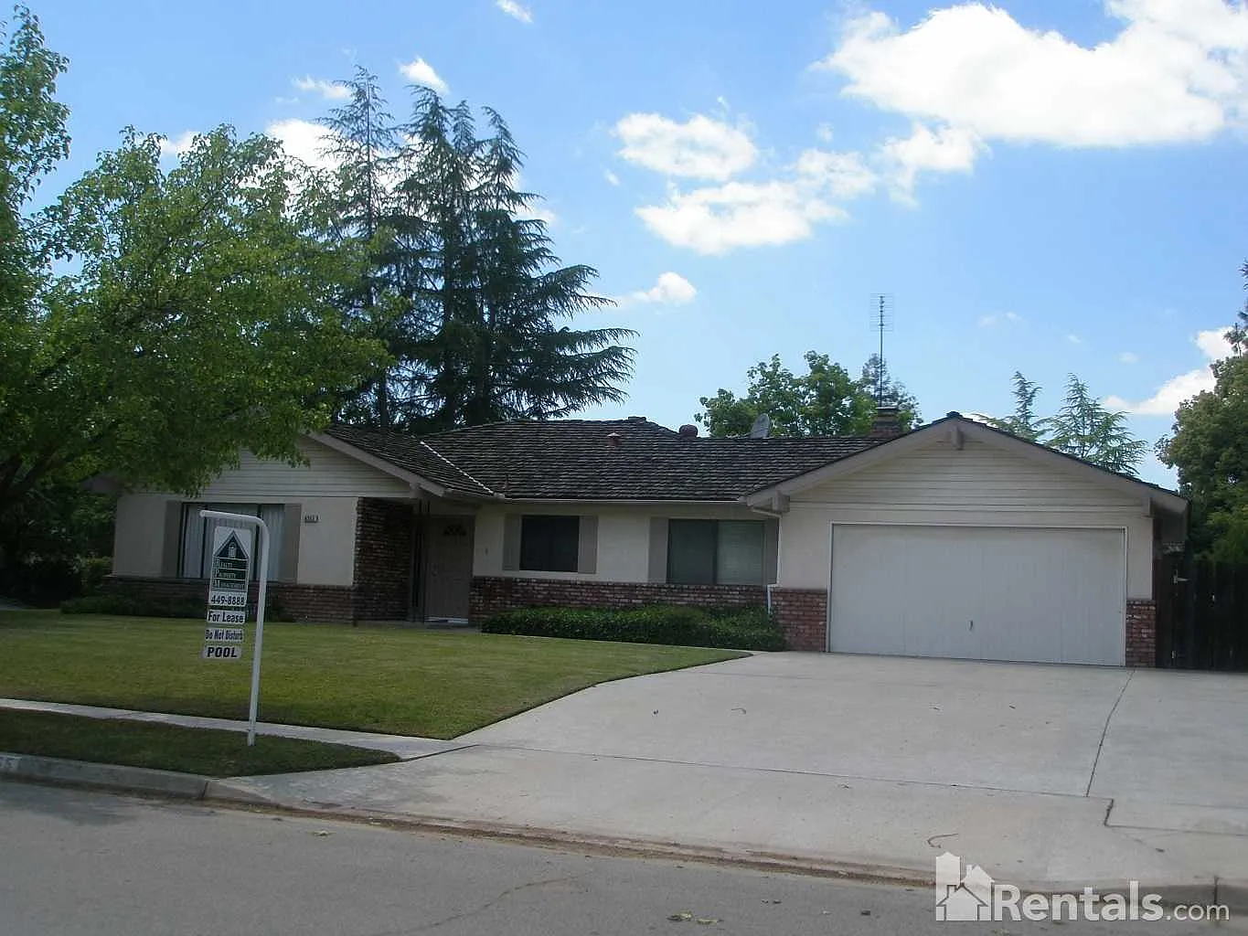 6255 N Lead Ave photo 1