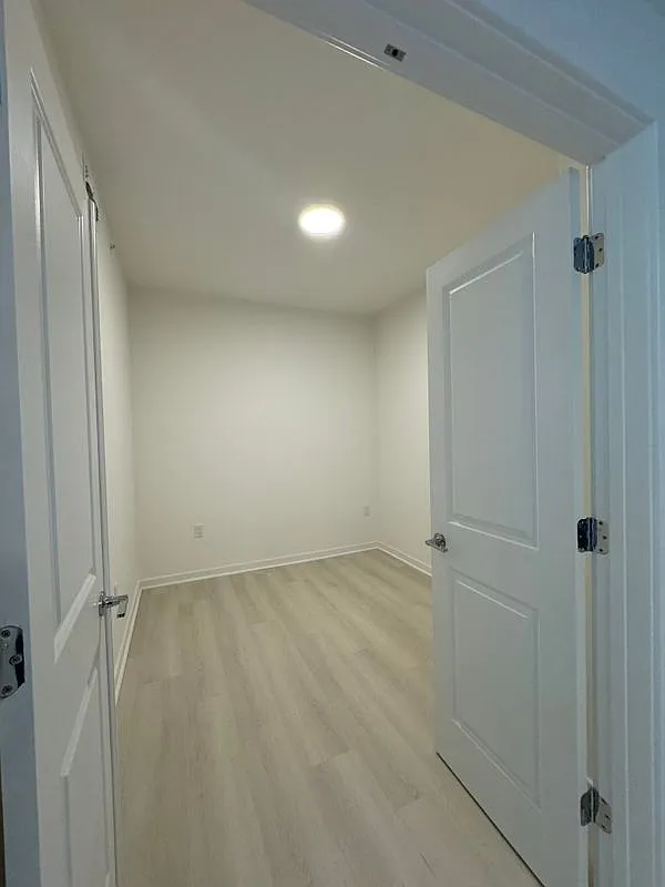 3 bed, 2.0 bath, 1085 sqft, $2,200 — Photo 3