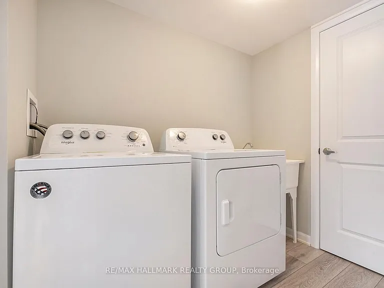 48 Teelin Cir — Photo 9
