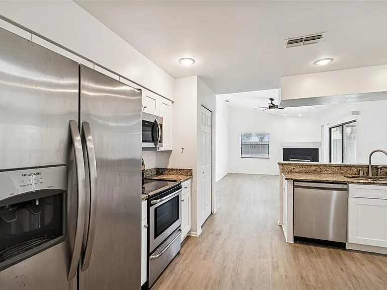 11903 Steppingstone Blvd — Photo 17
