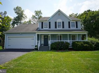 15215 Sovereign Pl, Chantilly, VA 20151