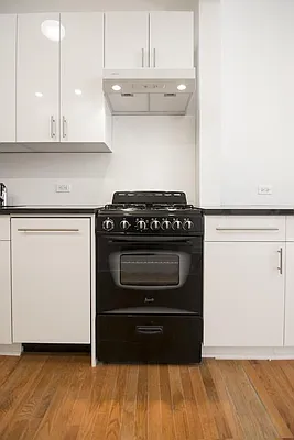 Rented by Ivey North LLC | media 10